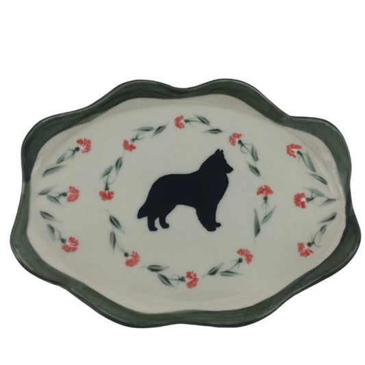 Medium Oval Plate with Carnations and Belgian Shepherd
